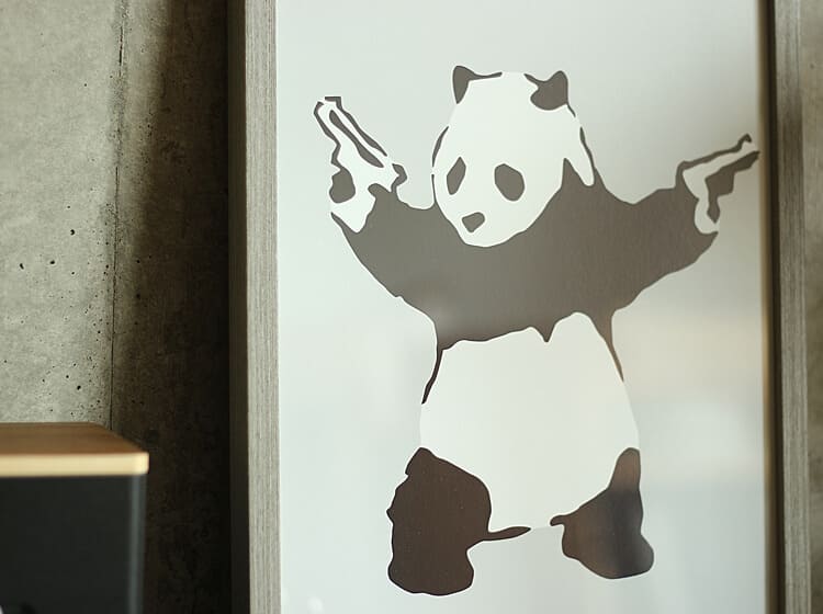 アートポスター Banksy (バンクシー) Panda with Guns｜北欧
