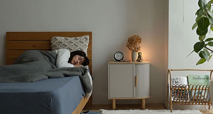 円形カフェテーブル　Self（セルフ）